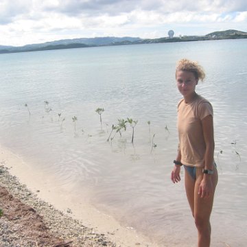 startof_mangrove_planting_10-12-2003_011