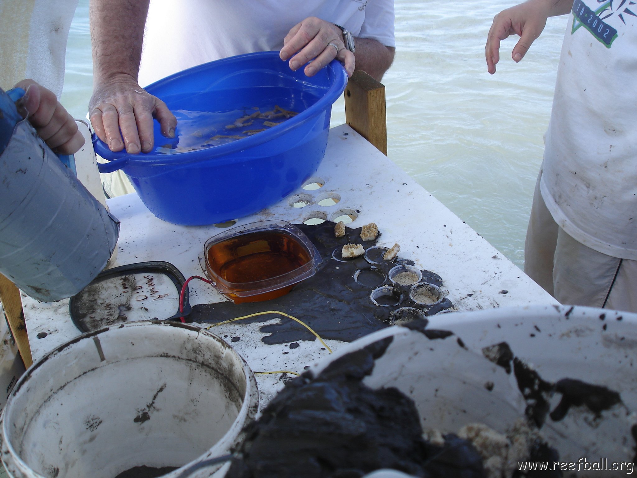 Larry_Grand_Cayman_070301 287