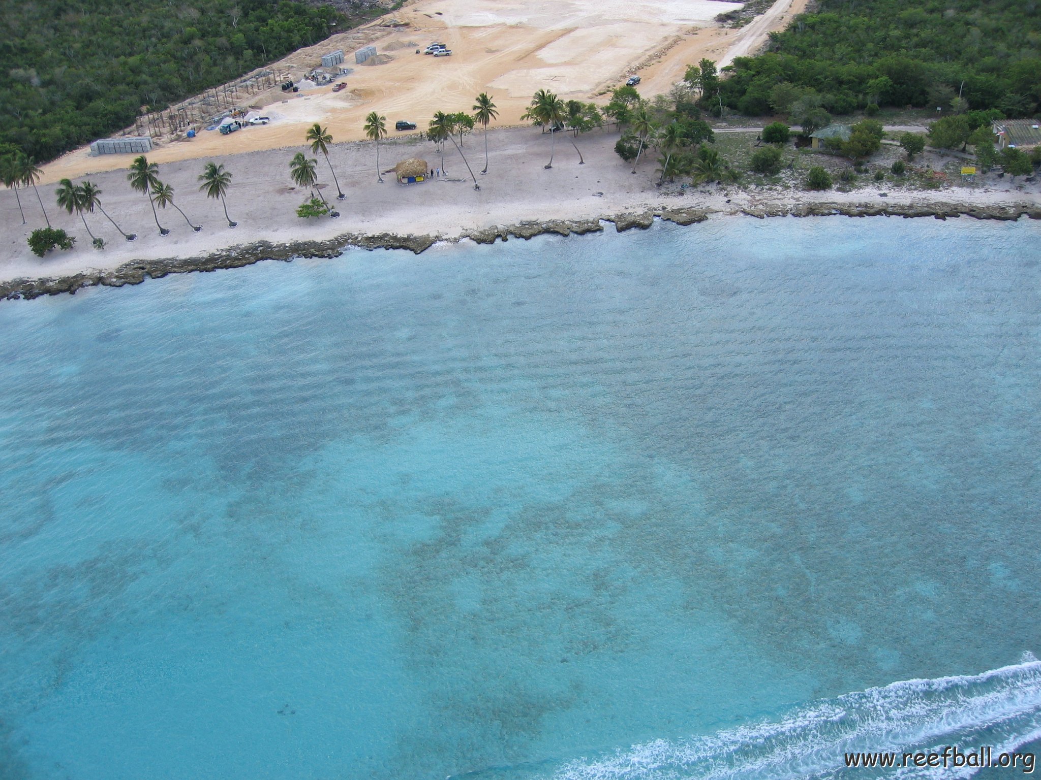 dominicanmay2007helosurveycanoladominicusiberostar 098