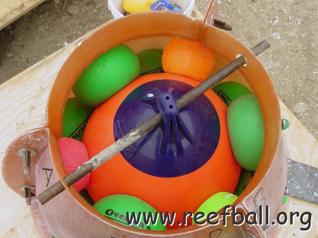 mini_bay_ball_mold_2