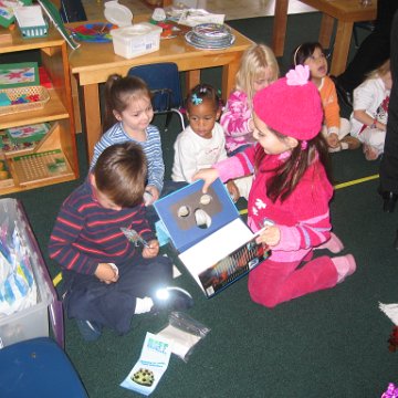 montessoritodayelementaryschoolgreenvillenorthcarolinadec2005_008