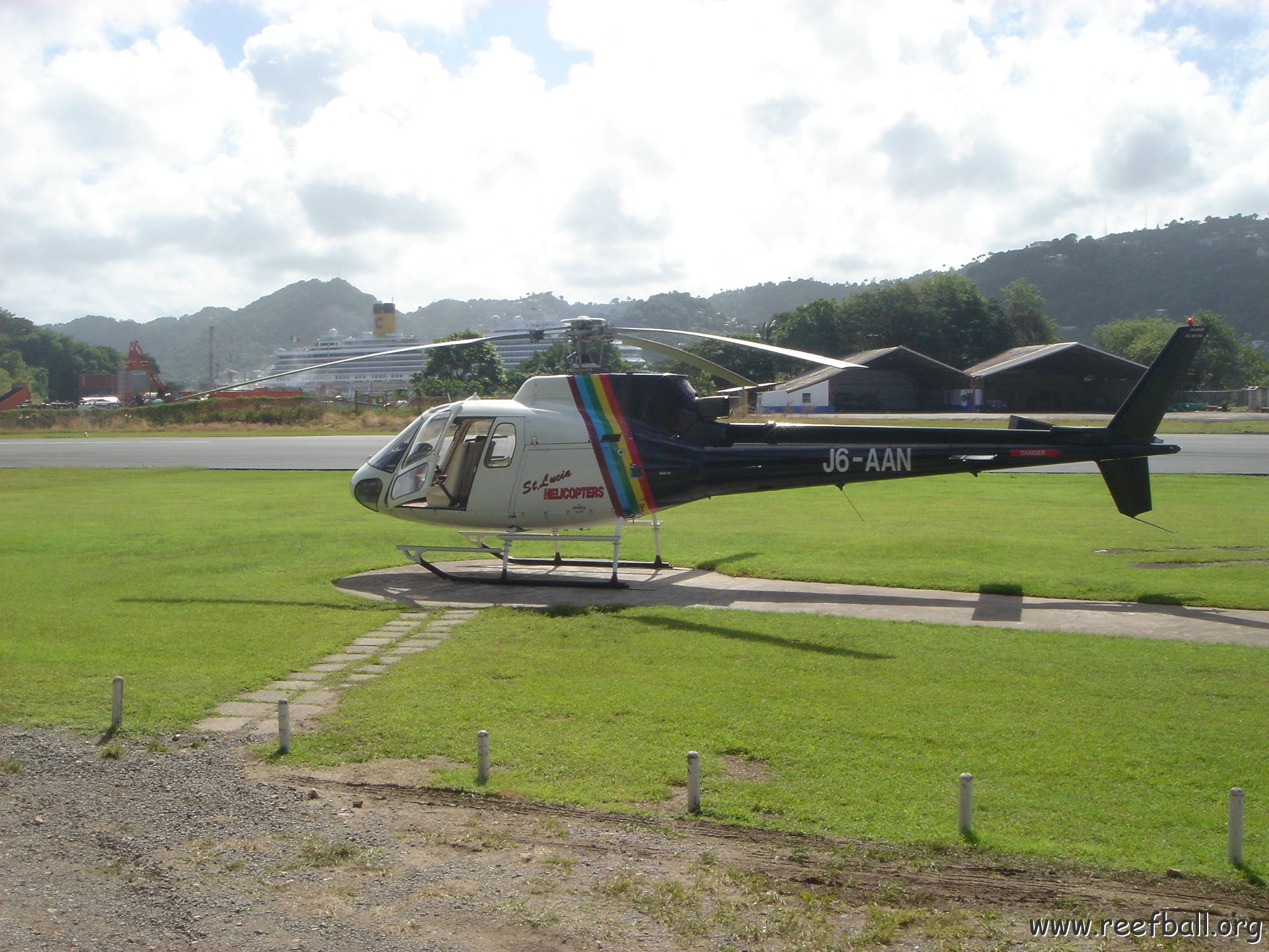 2005dec-stlucia-aerials_002