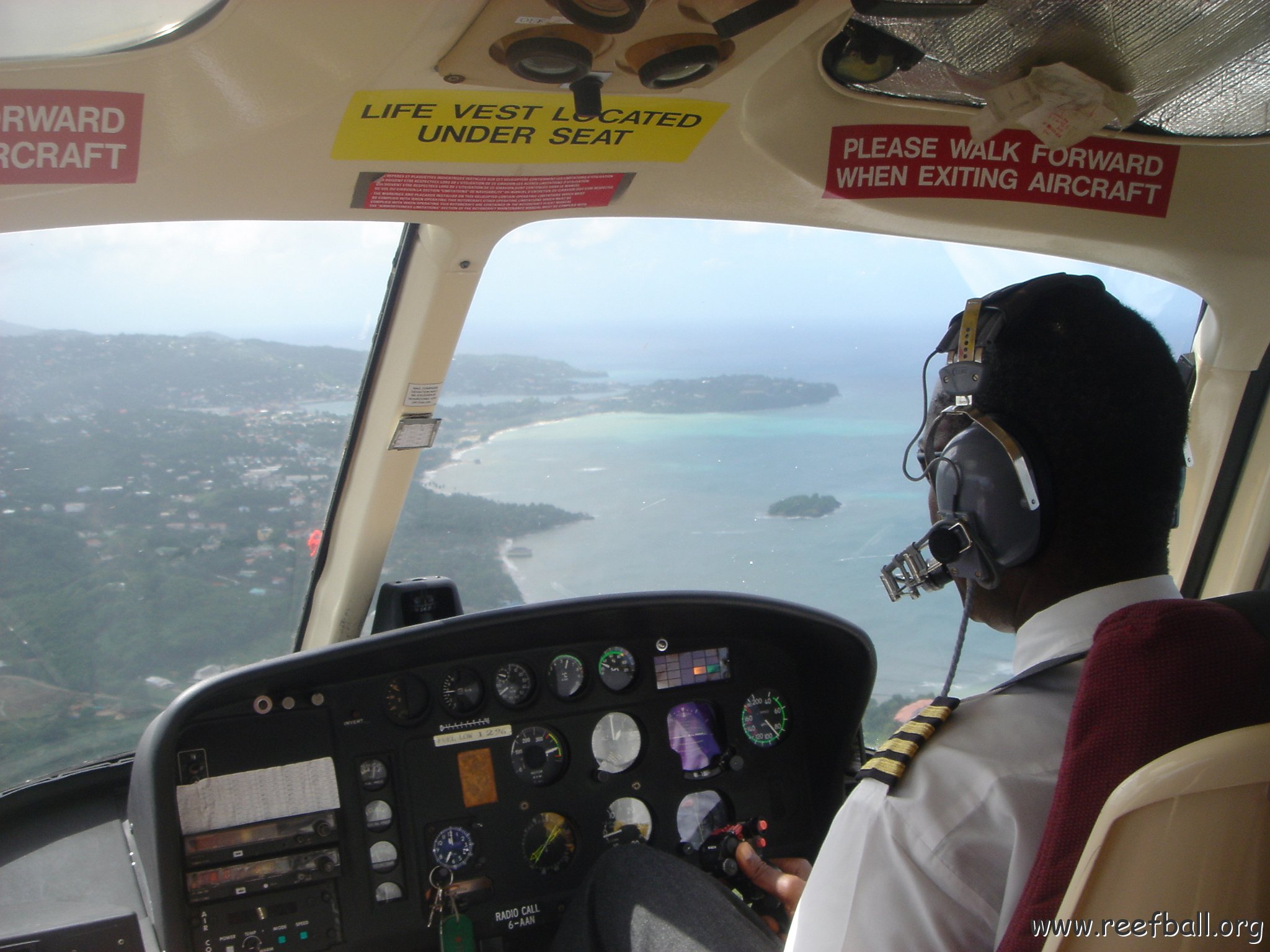 2005dec-stlucia-aerials_082